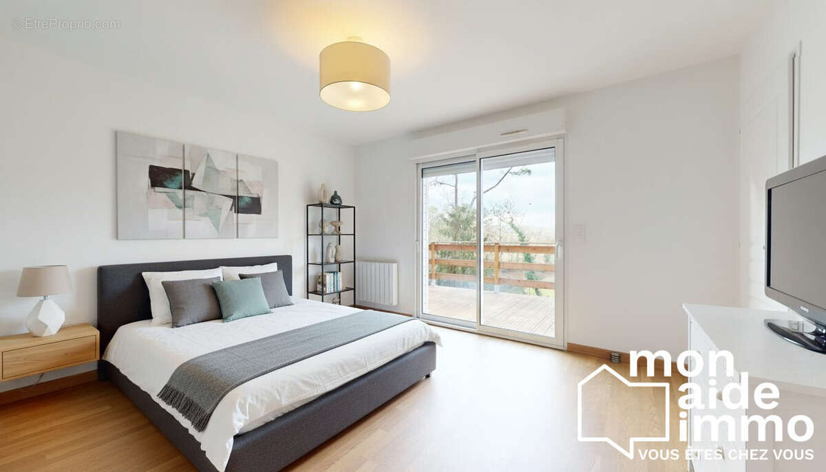 Maison à FARGUES-SAINT-HILAIRE