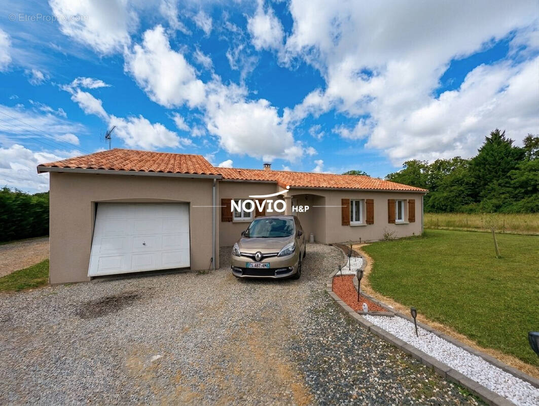 Maison à MARIGNY-BRIZAY