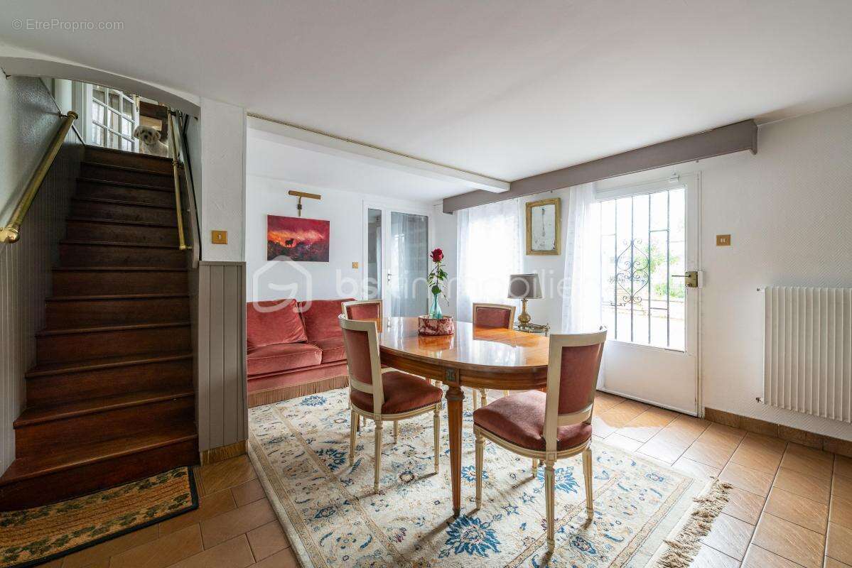 Maison à CROISSY-BEAUBOURG