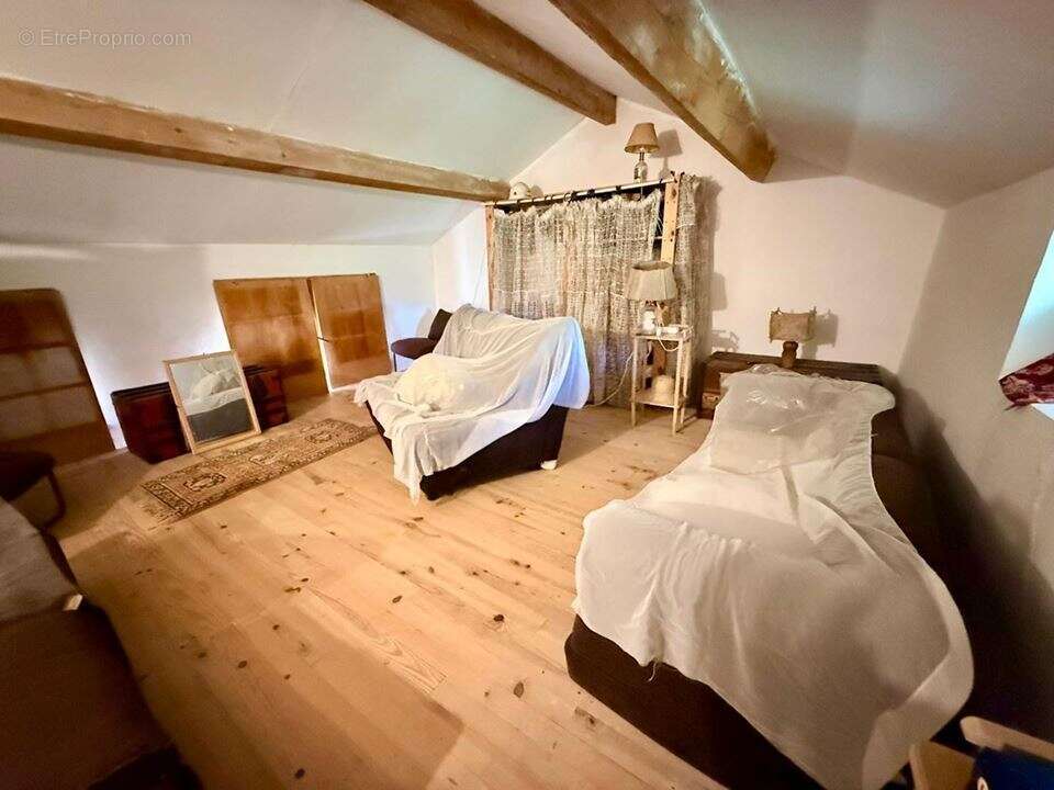 Maison 250 m² à Loubersan  - photo 6