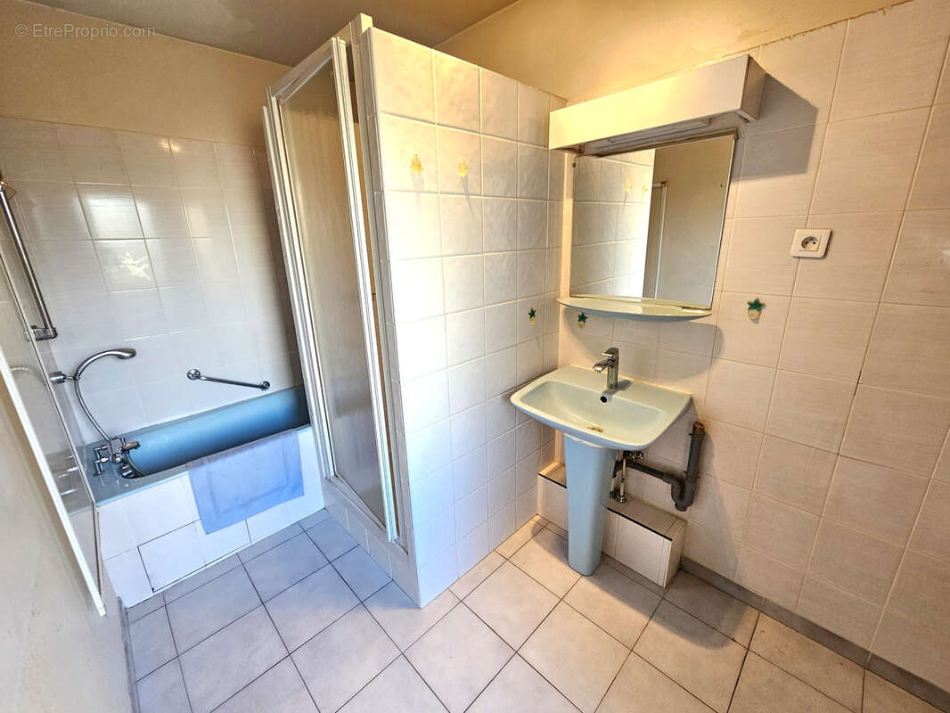 Appartement à HYERES