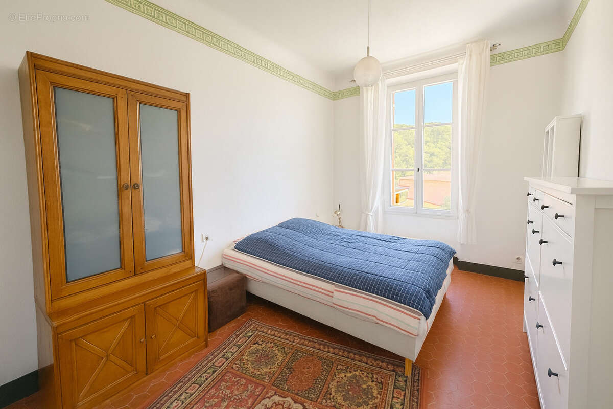 Maison à SOLLIES-TOUCAS