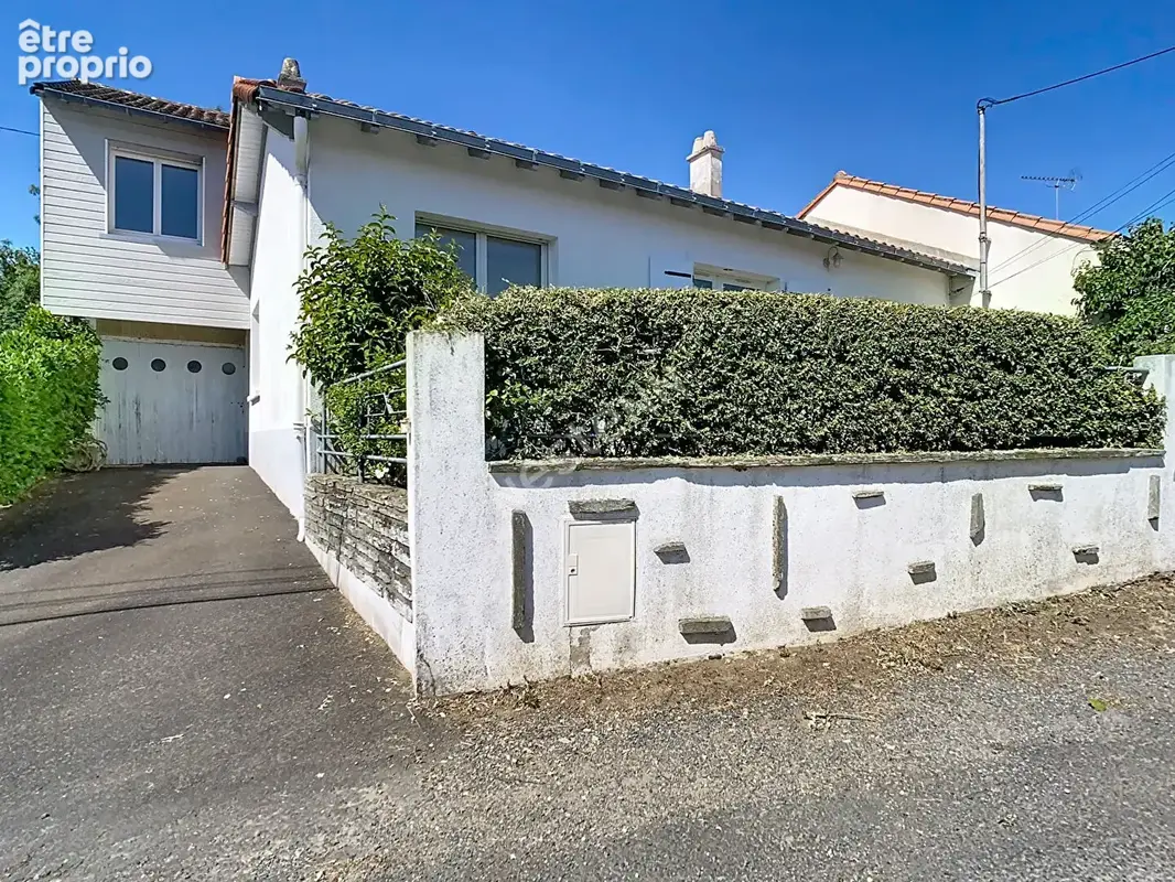 Maison Mouzillon Centre bourg, à proximité directe des commodités, à 3min de l'axe Nantes-Cholet, à 5min de Vallet, à 7min de Cl - photo 4
