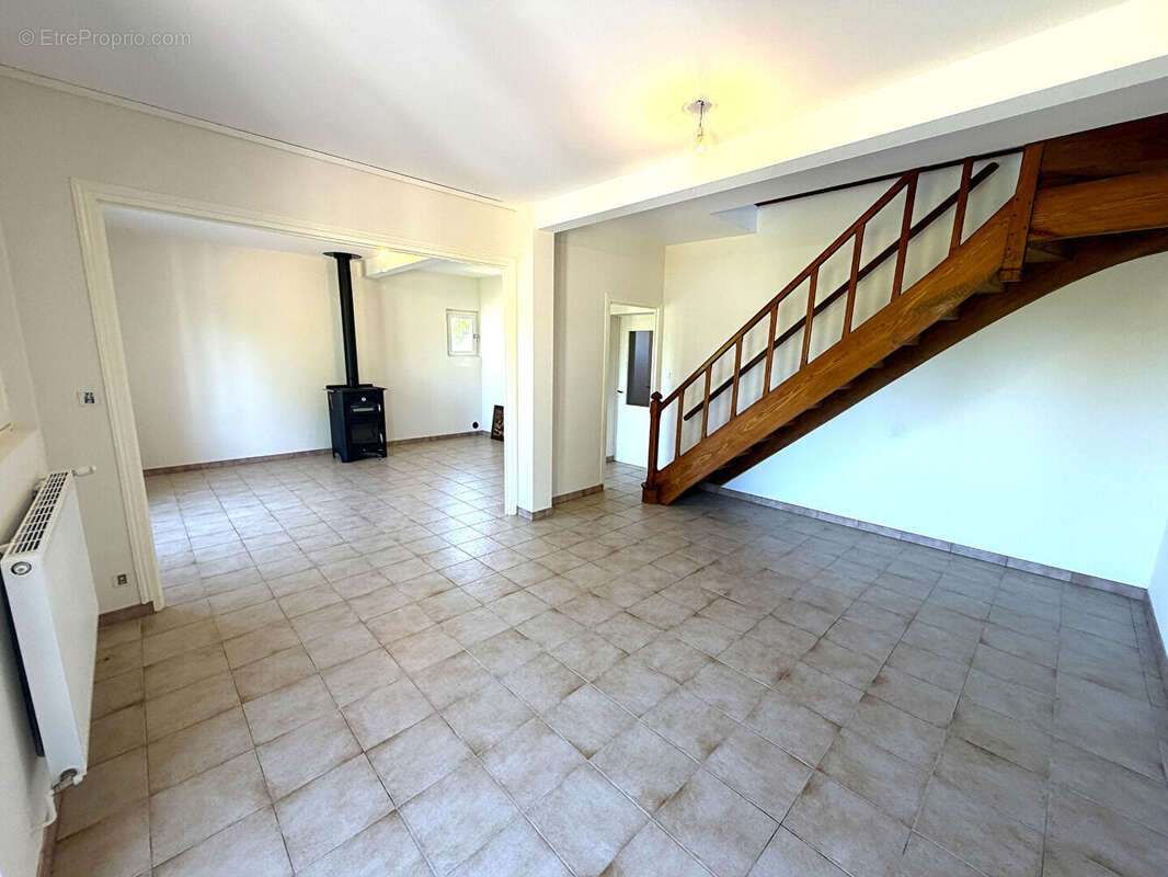 Maison à EXIDEUIL