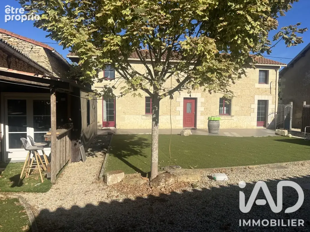 Photo 1 - Maison à LOUZY
