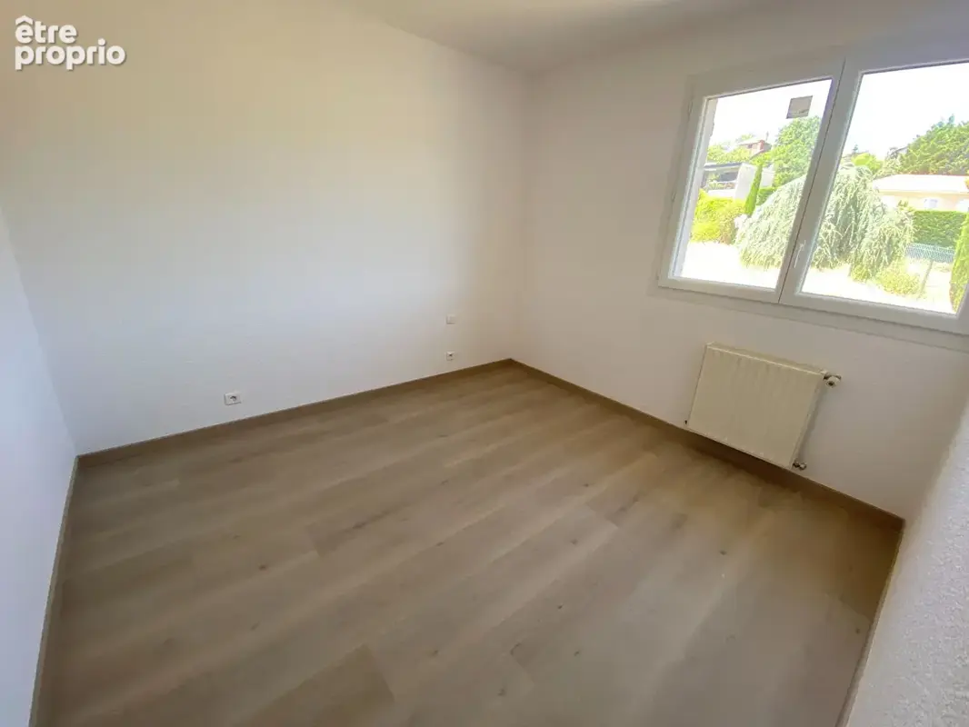 Villa de PLAIN PIED avec une VUE INCROYABLE et CAVE surprenante ! - photo 11