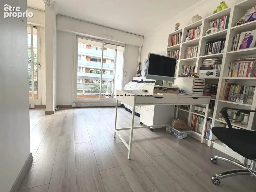 Appartement 3 pièces 80 m² à vendre à Paris-19e (75019) - photo 3