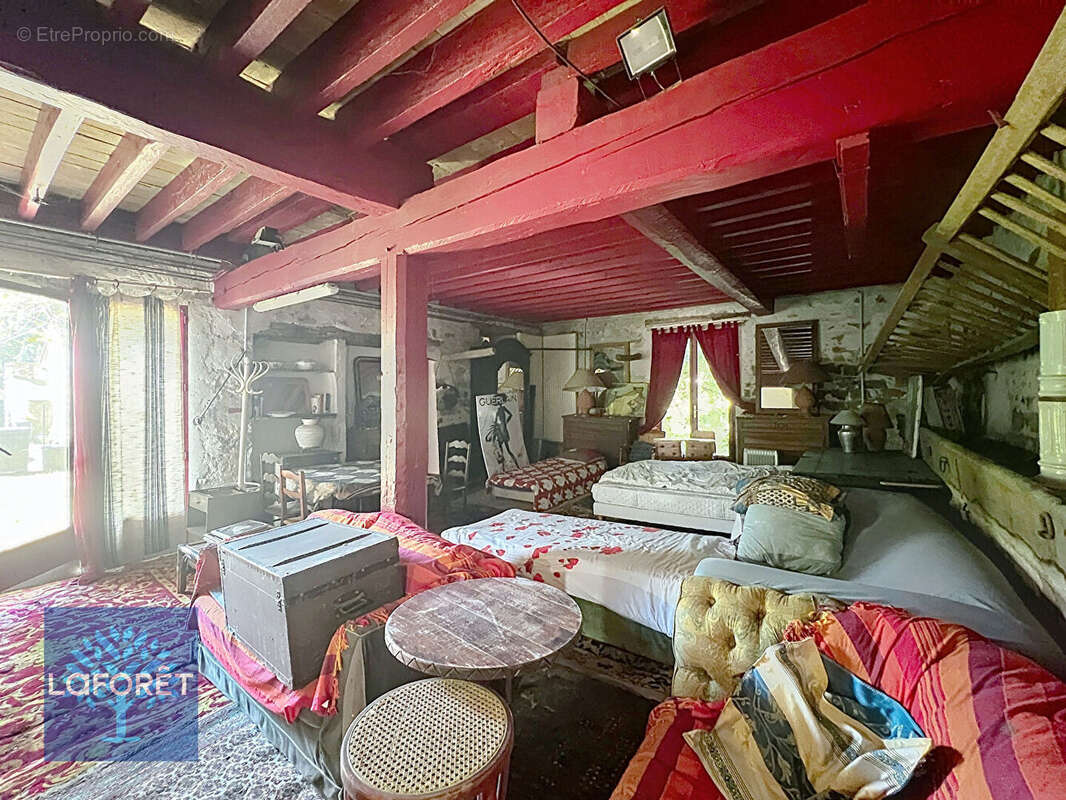 Maison à CHAMPCUEIL