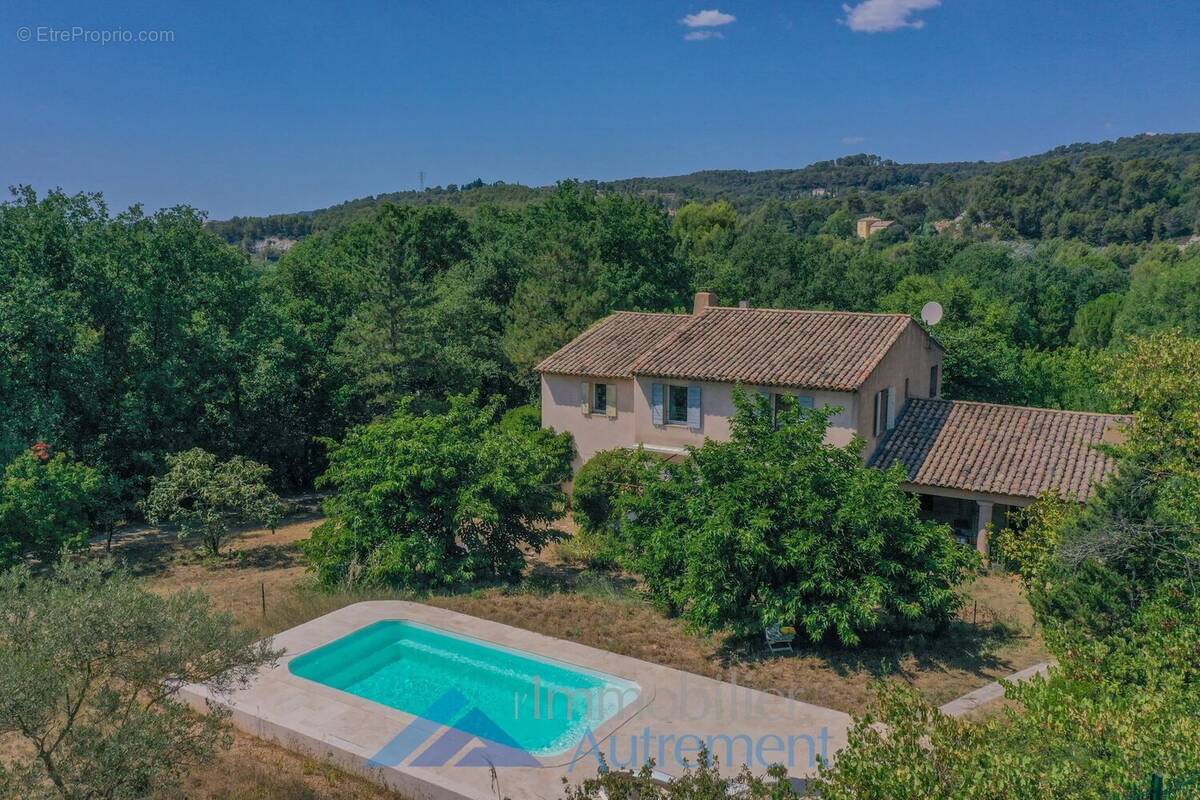 Appartement à AIX-EN-PROVENCE