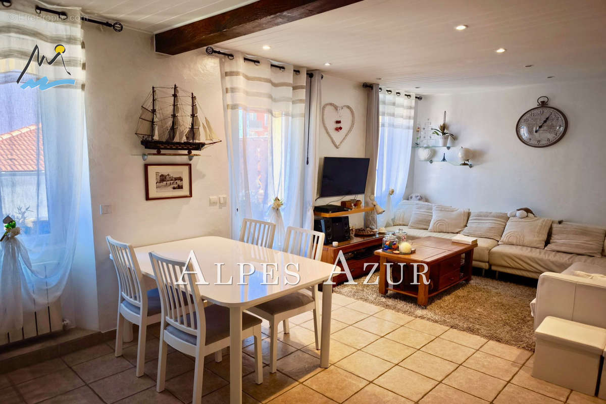 Maison à CAGNES-SUR-MER