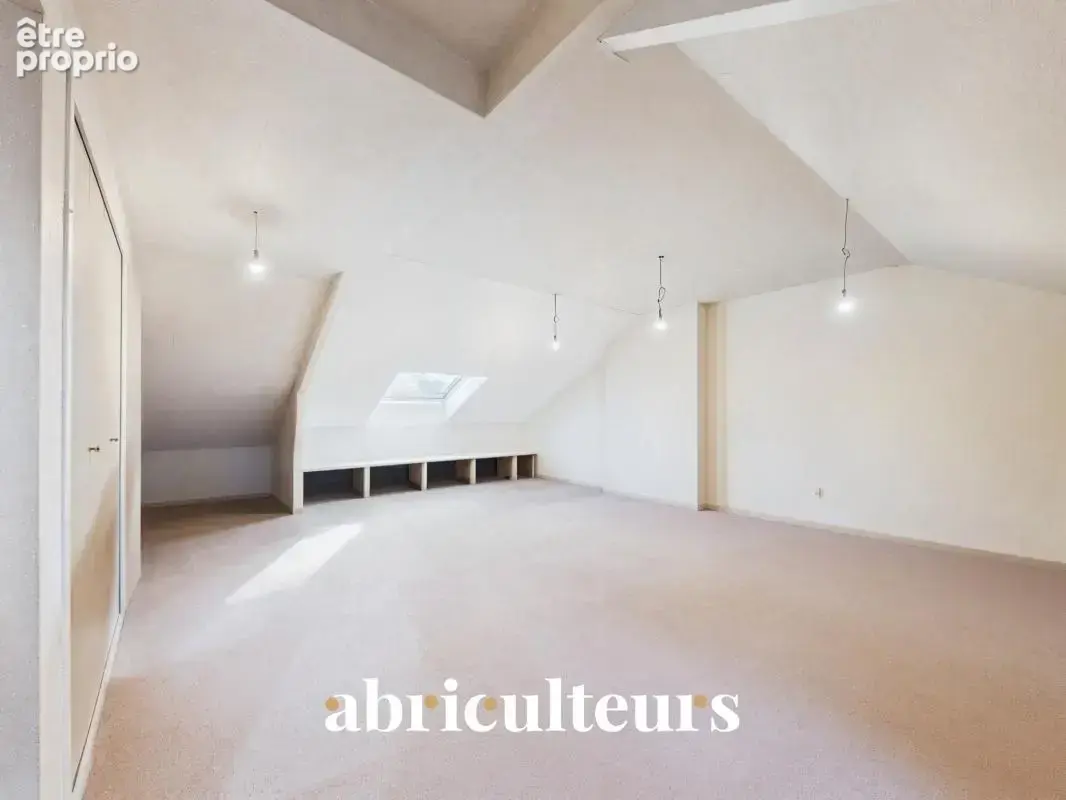 Très grande maison - Jardin - Avennue Privée - Garage double et 2 places de parking - Nantes - Hauts pavés - photo 14