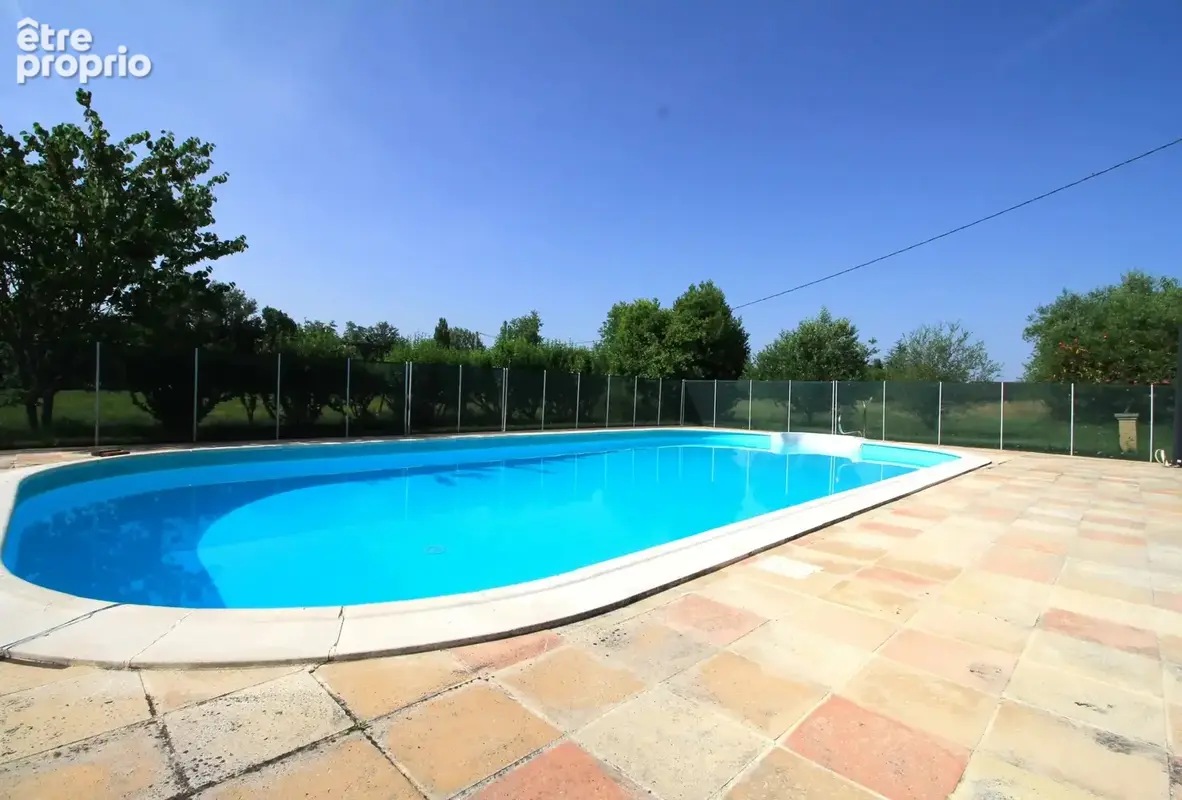 Charmant ensemble en pierre avec piscine en bordure du Lot - photo 2