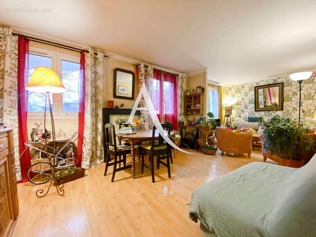 Appartement à MAUREPAS