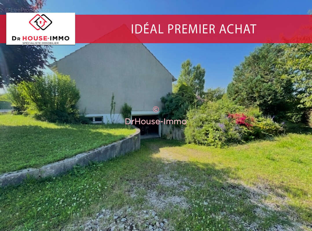 Maison à TREUZY-LEVELAY