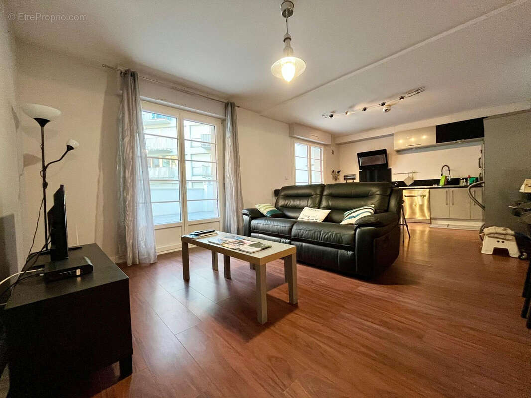 Au coeur du quartier plage, appartement 5 pièces avec superbe terrasse - photo 4
