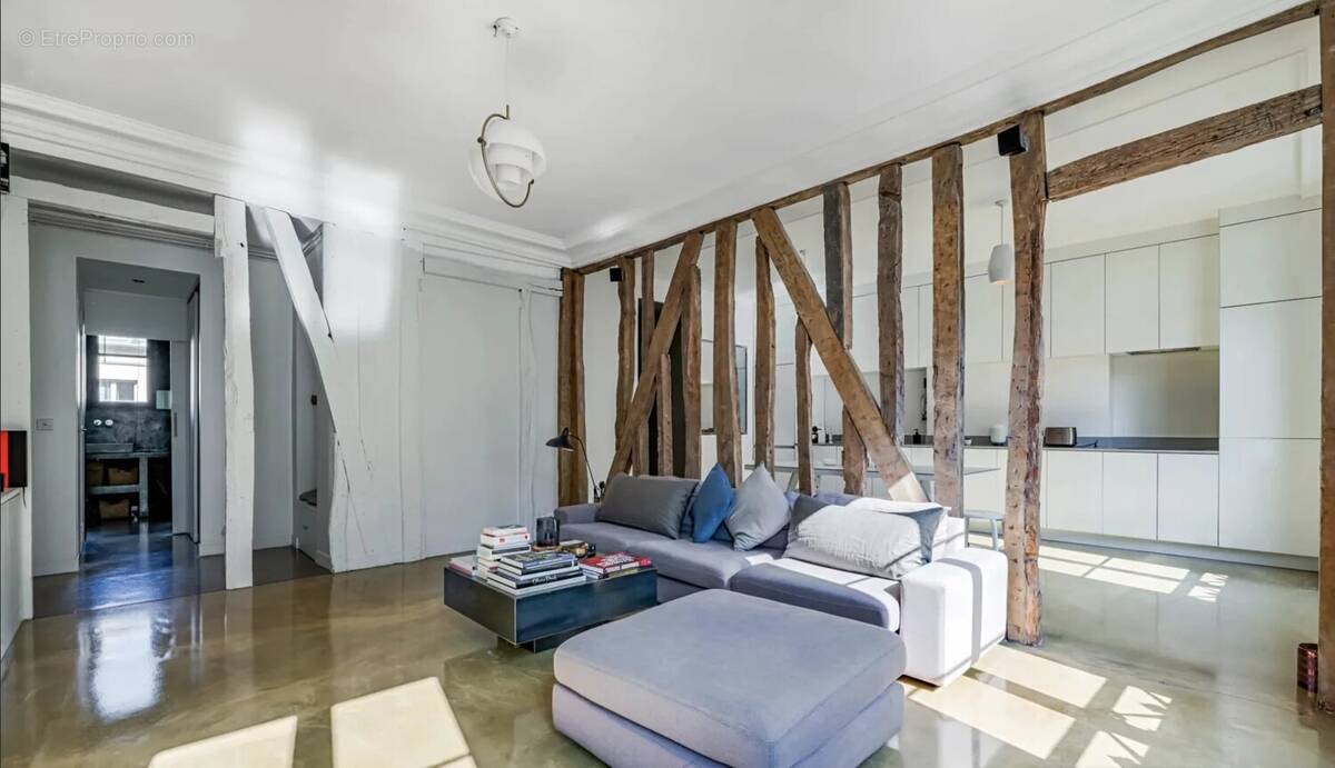 Appartement à PARIS-10E