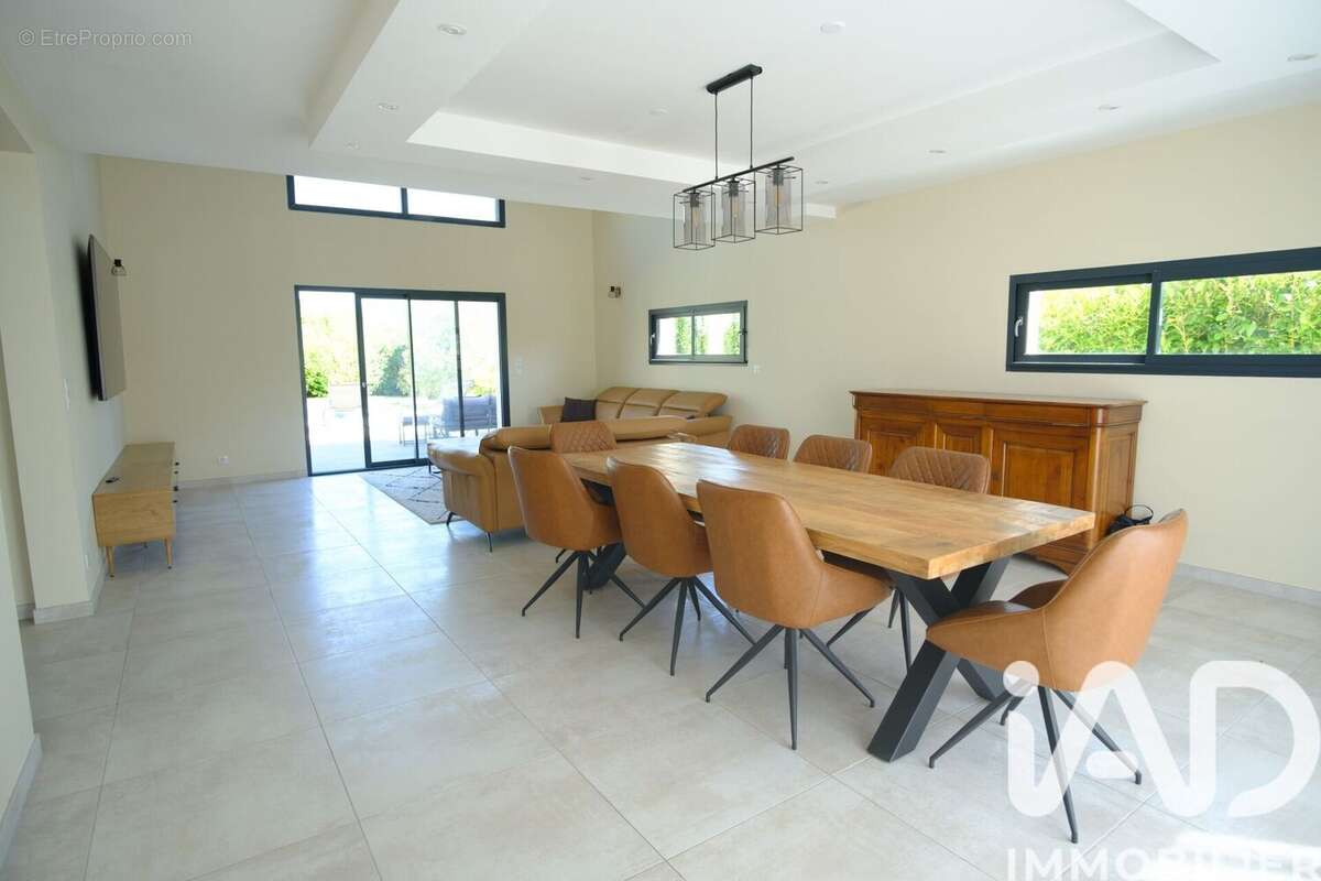 Photo 3 - Maison à LUYNES