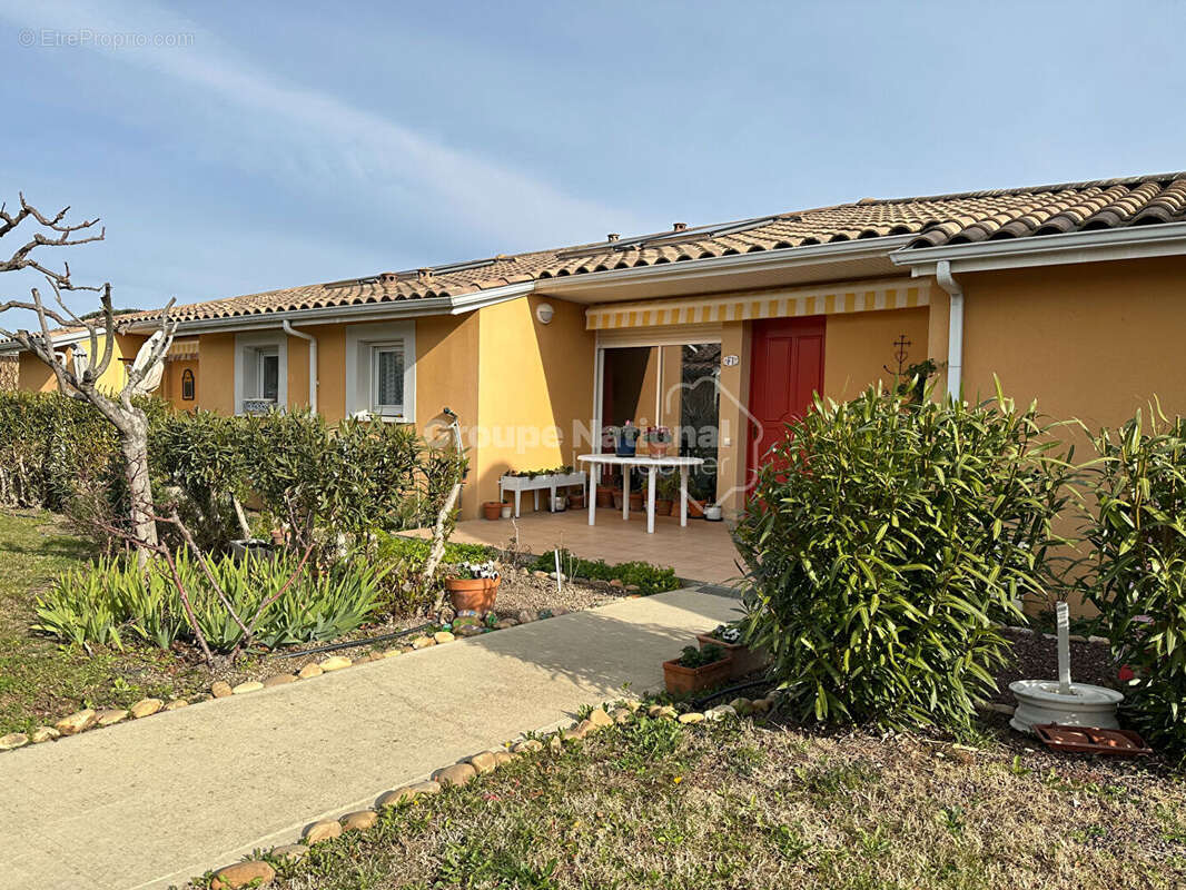 Maison à JONQUIERES-SAINT-VINCENT