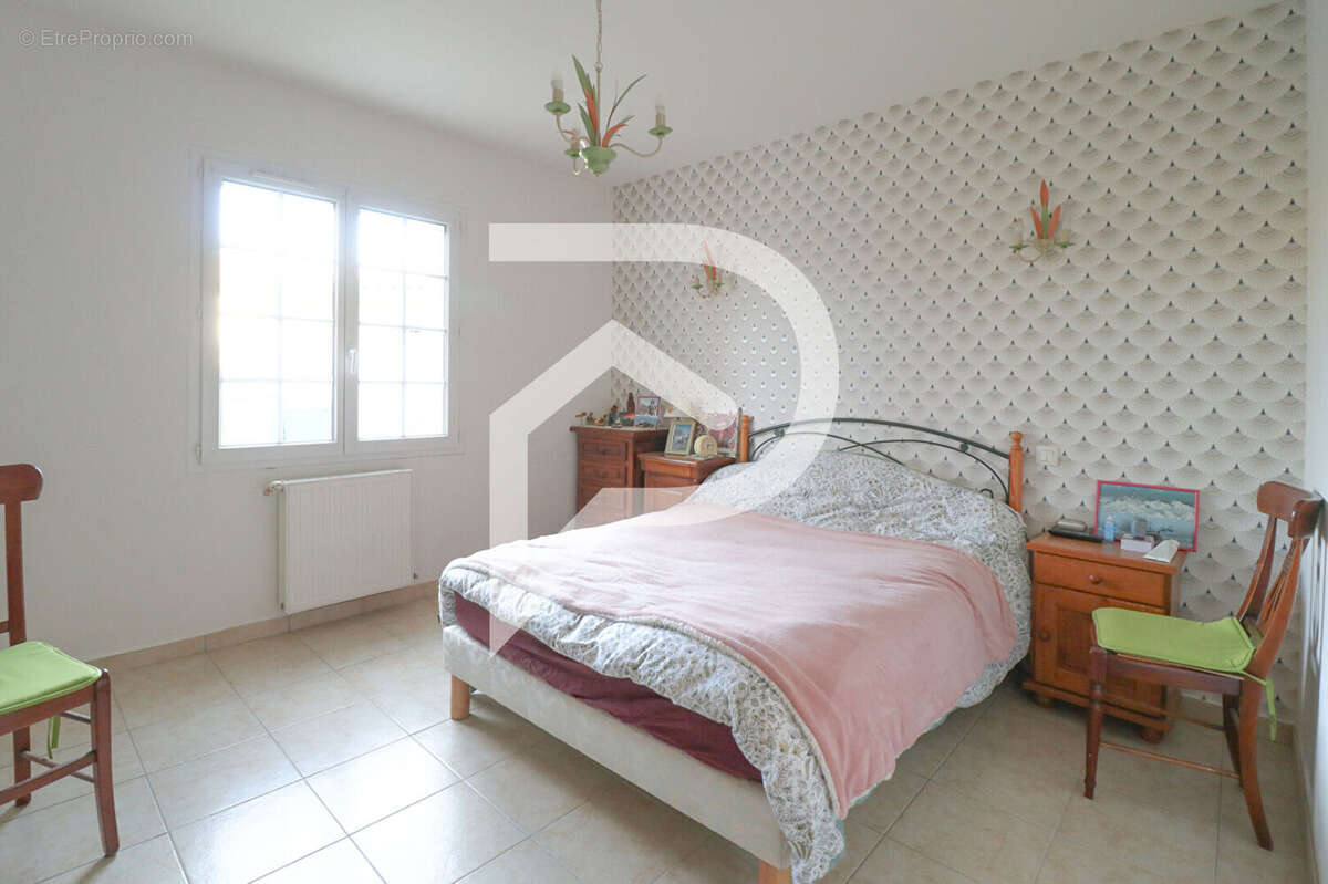 Maison à SAINT-JUERY