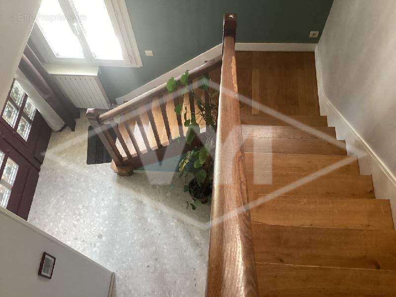 Maison à COMBS-LA-VILLE