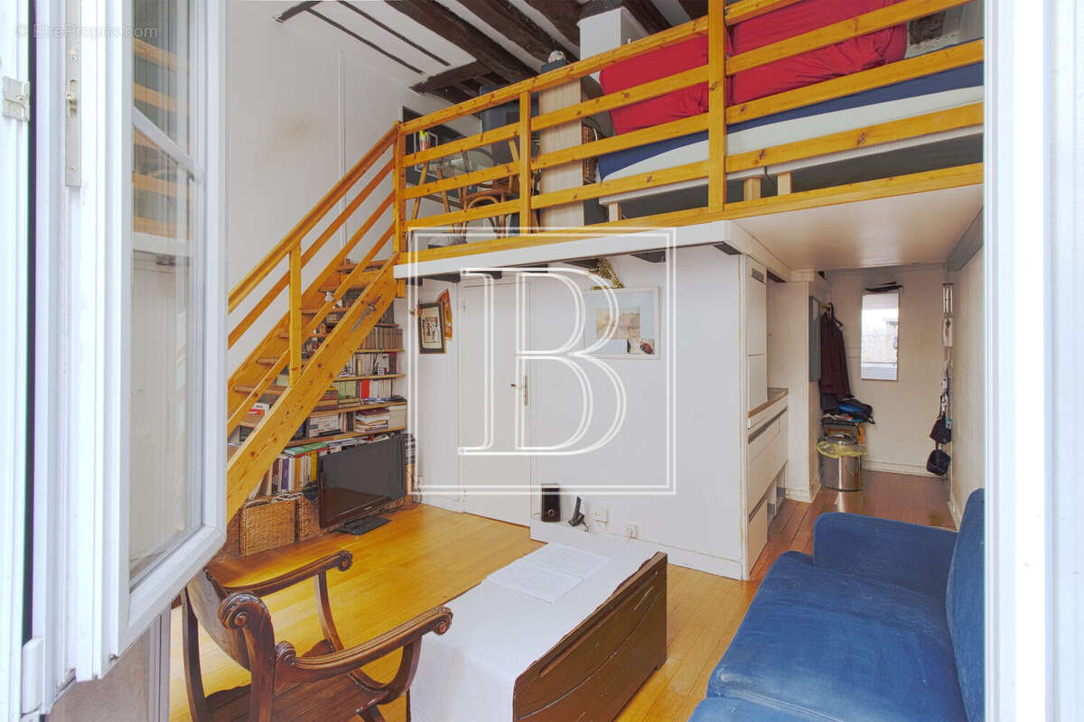 Appartement à PARIS-4E