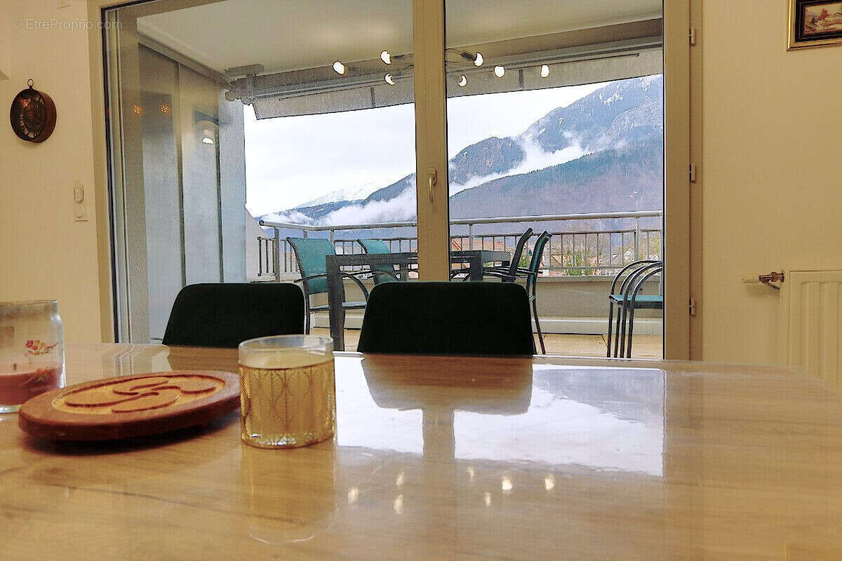 Vue montagne, terrasse Sud Est - Appartement à BONNEVILLE