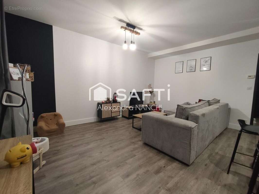 Photo 2 - Appartement à LAGNIEU