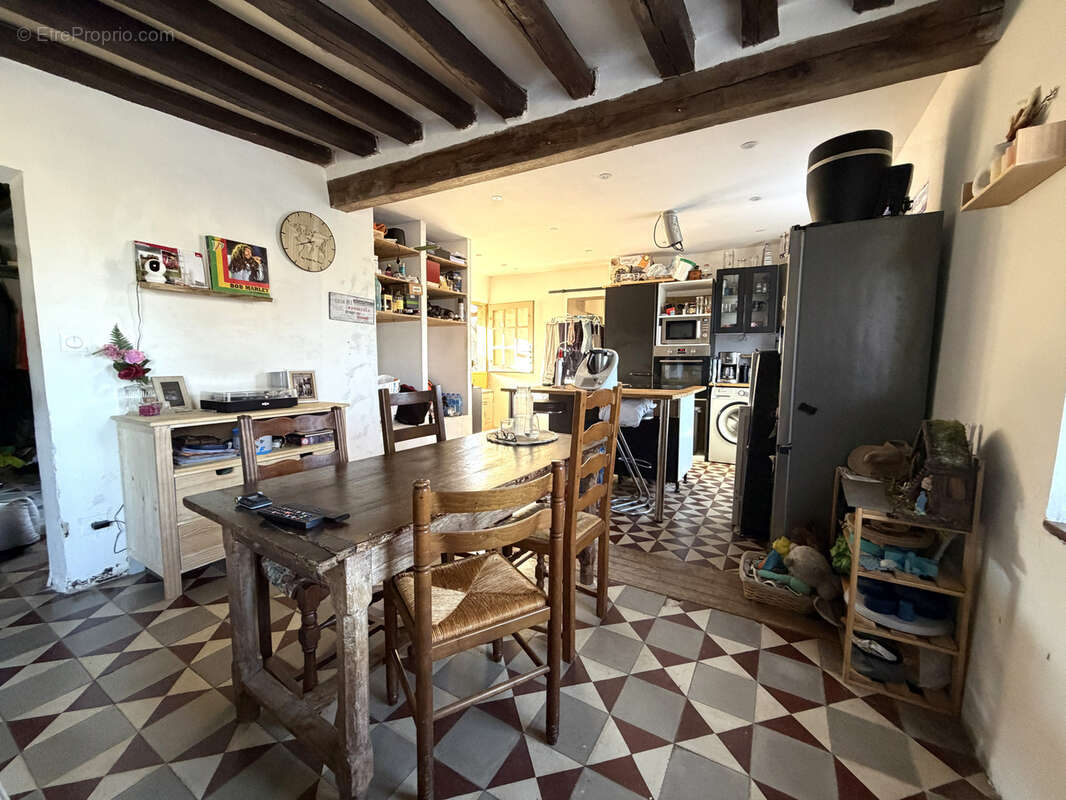 Maison à HOUDAN
