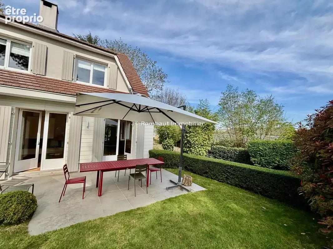Maison 9 pièces 210 m² à vendre à La Celle-Saint-Cloud (78170) - photo 5
