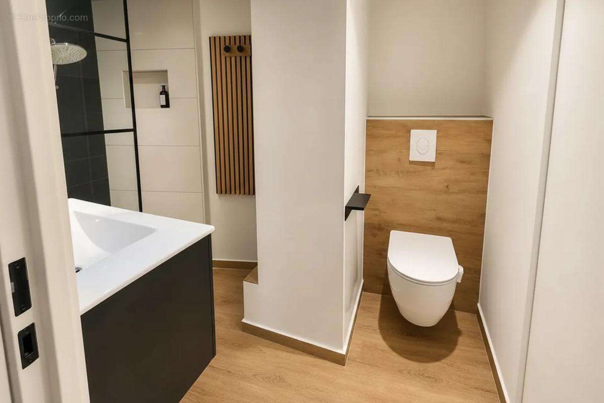 Studio 29 m² Balcon + parking - photo 11