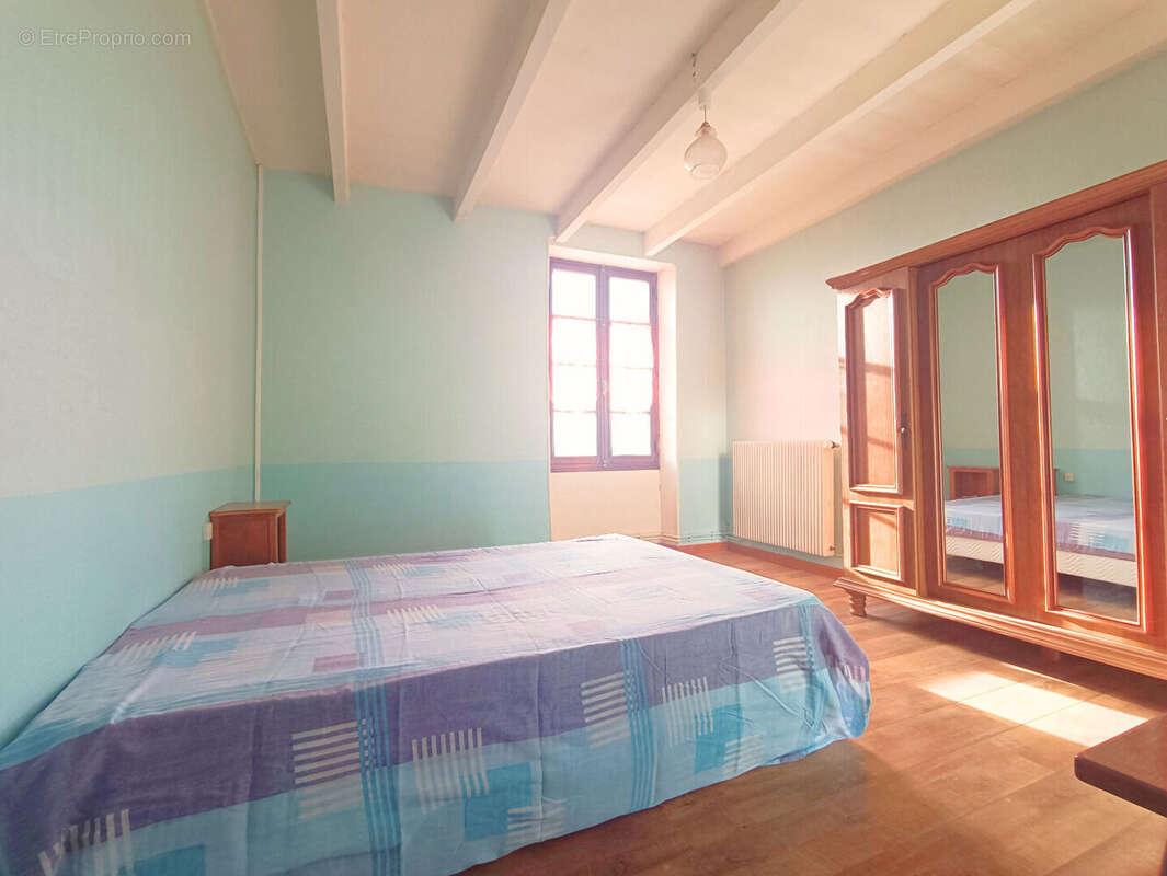 Maison 5 pièces 197 m²  Foussignac - photo 8