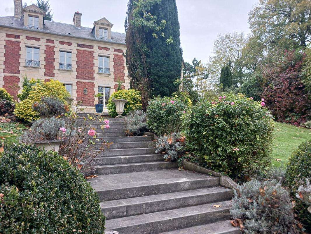Maison à CHANTILLY