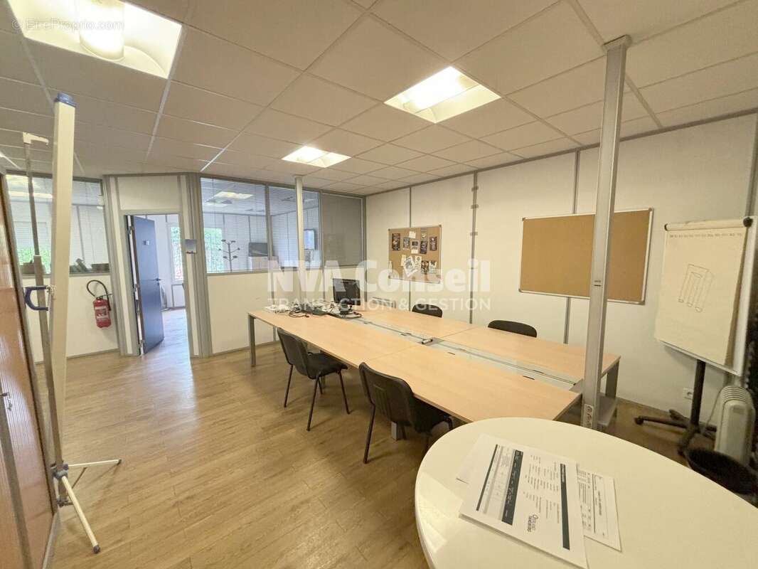 Commerce à SAINT-LEU-LA-FORET