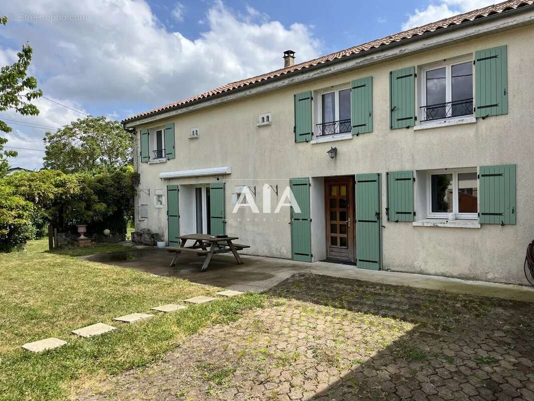 Maison à MAINE-DE-BOIXE