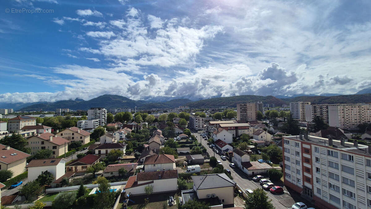 Appartement Echirolles 4 pièce(s) 69.7 m2 - photo 5