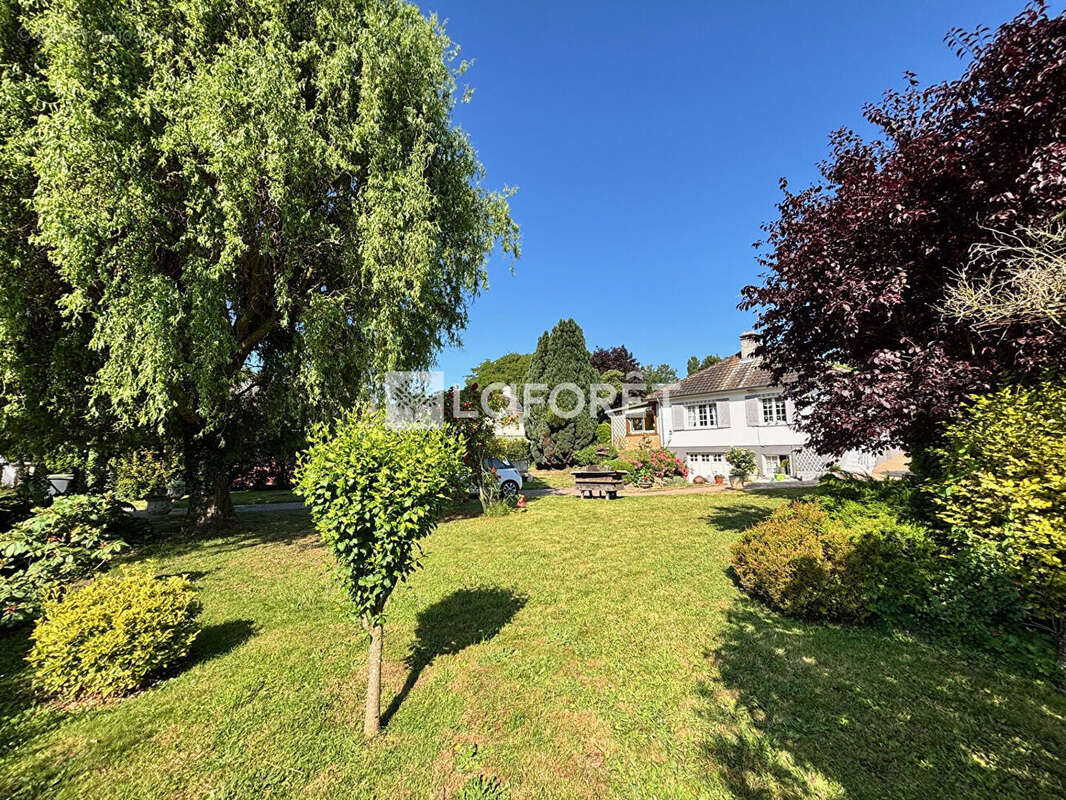 Maison à BIEVILLE-BEUVILLE