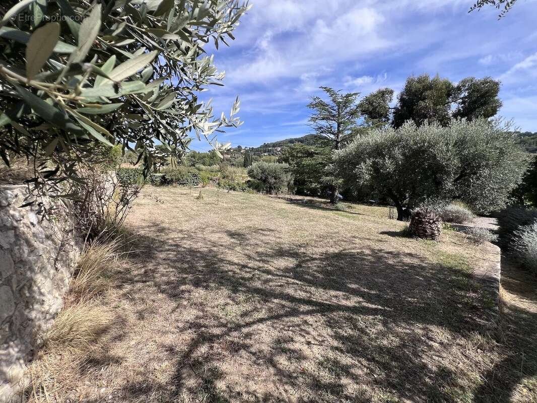 Maison à LE CASTELLET