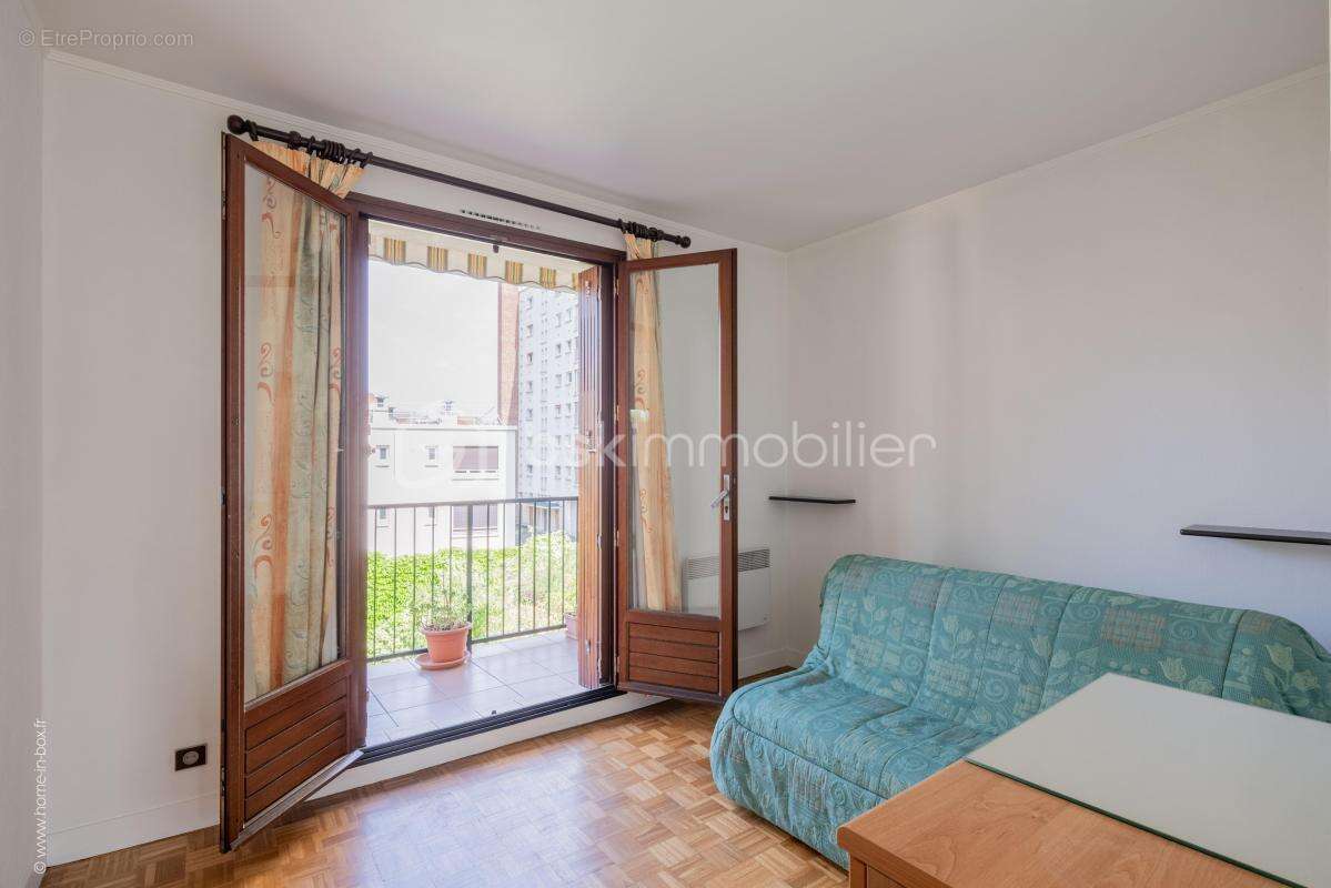 Appartement à AUBERVILLIERS
