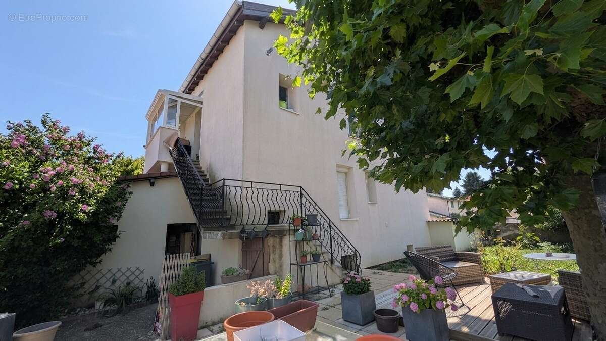 Maison 101 m² à Mions  - photo 2