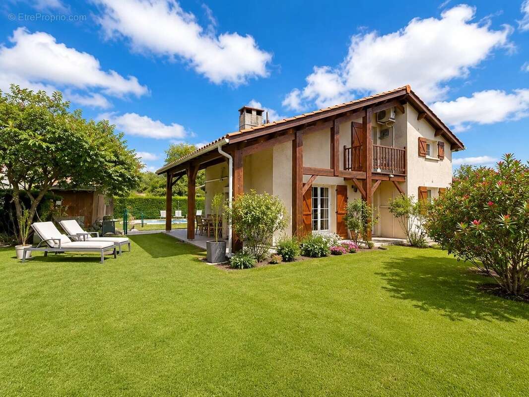 Maison à CANEJAN