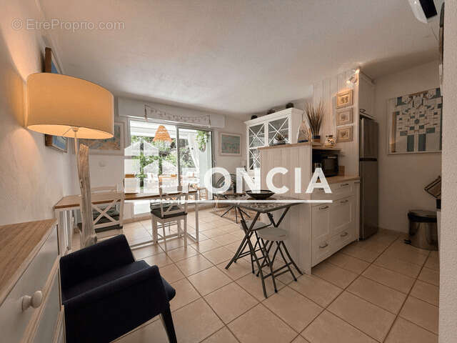 Appartement à LA CROIX-VALMER
