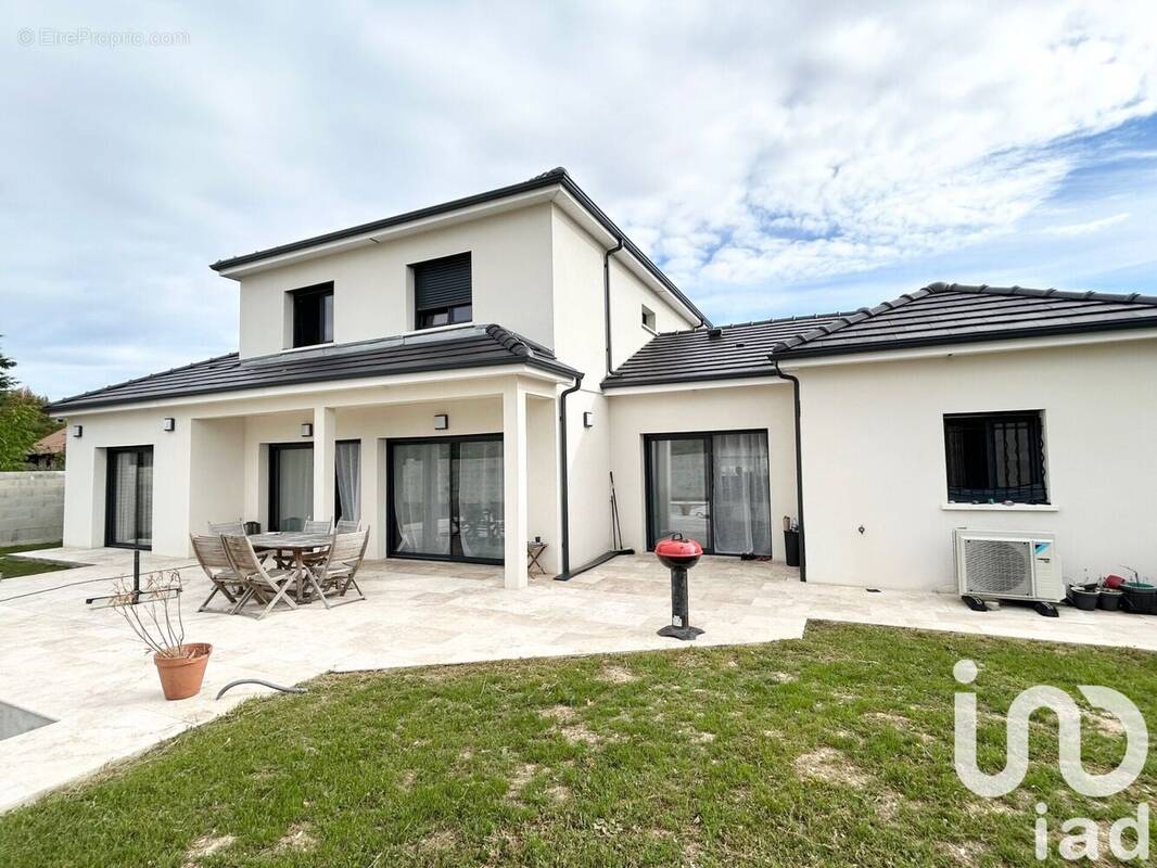 Photo 1 - Maison à SAINT-DOULCHARD