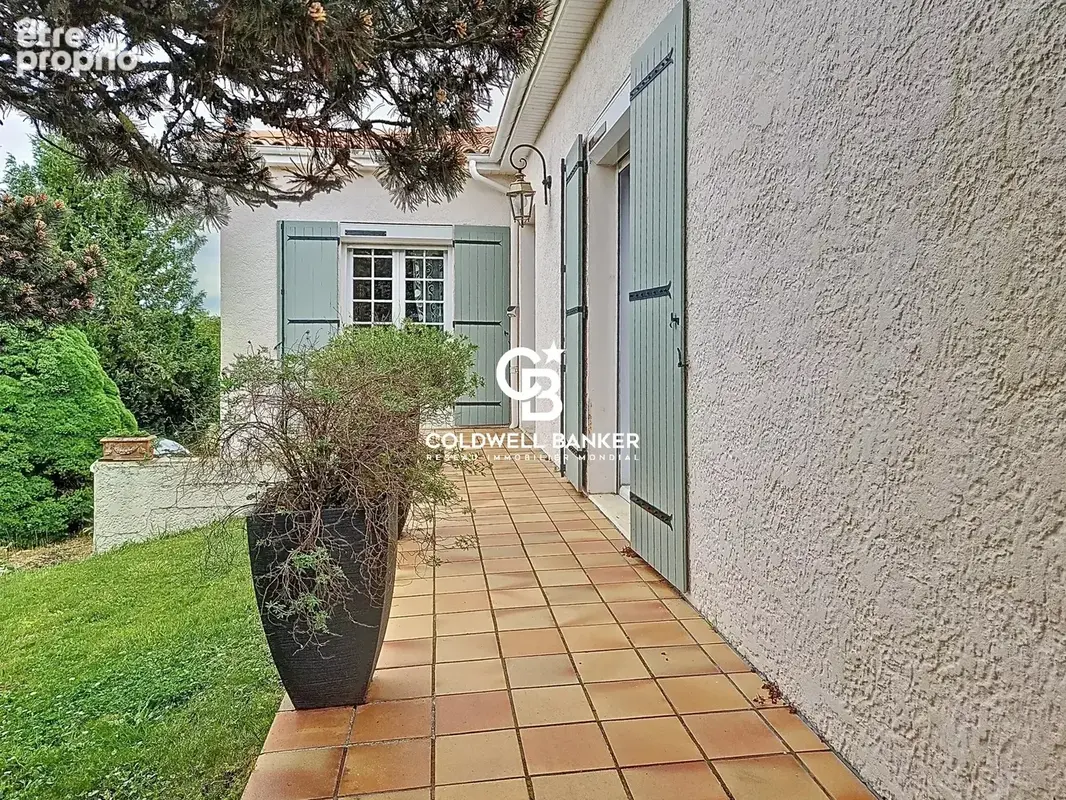 Maison contemportaine - proche des commerces - Saintes - photo 7