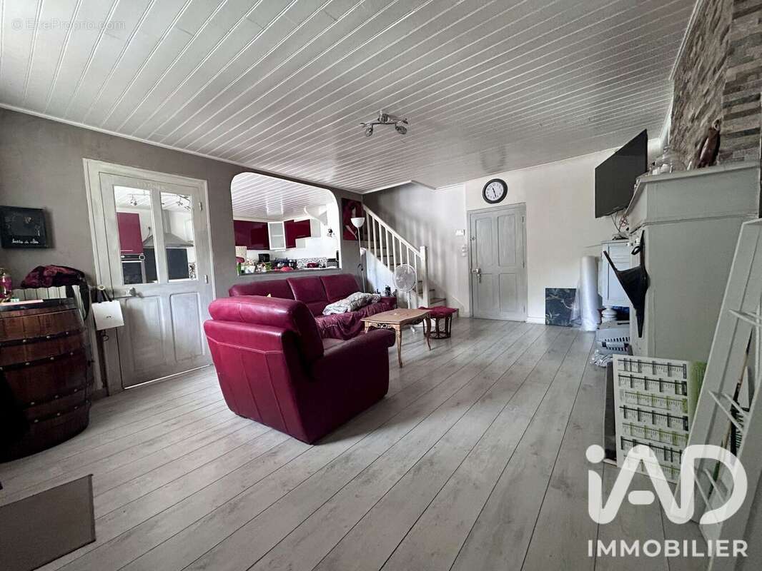 Photo 2 - Maison à SAINT-SULPICE-DES-LANDES