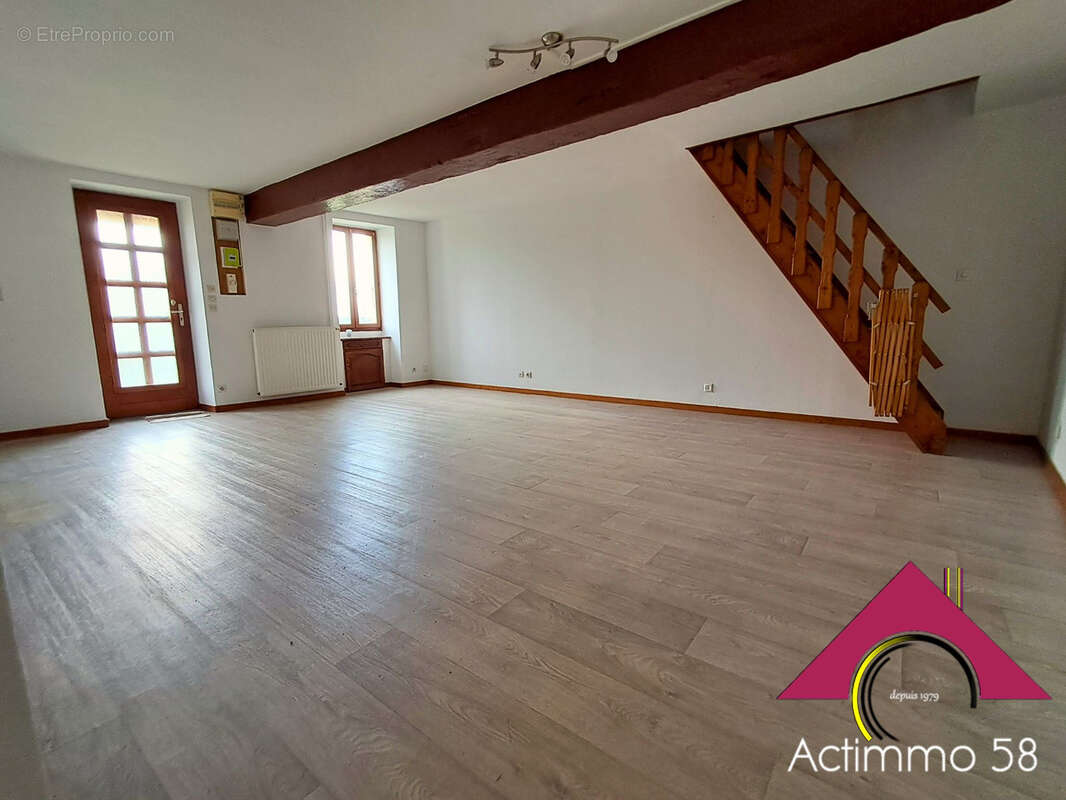 Maison à OUROUER-LES-BOURDELINS