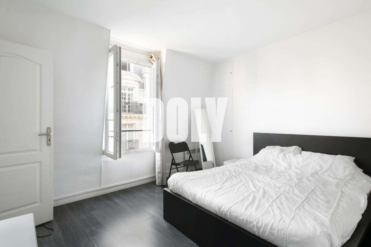 Appartement à PARIS-8E