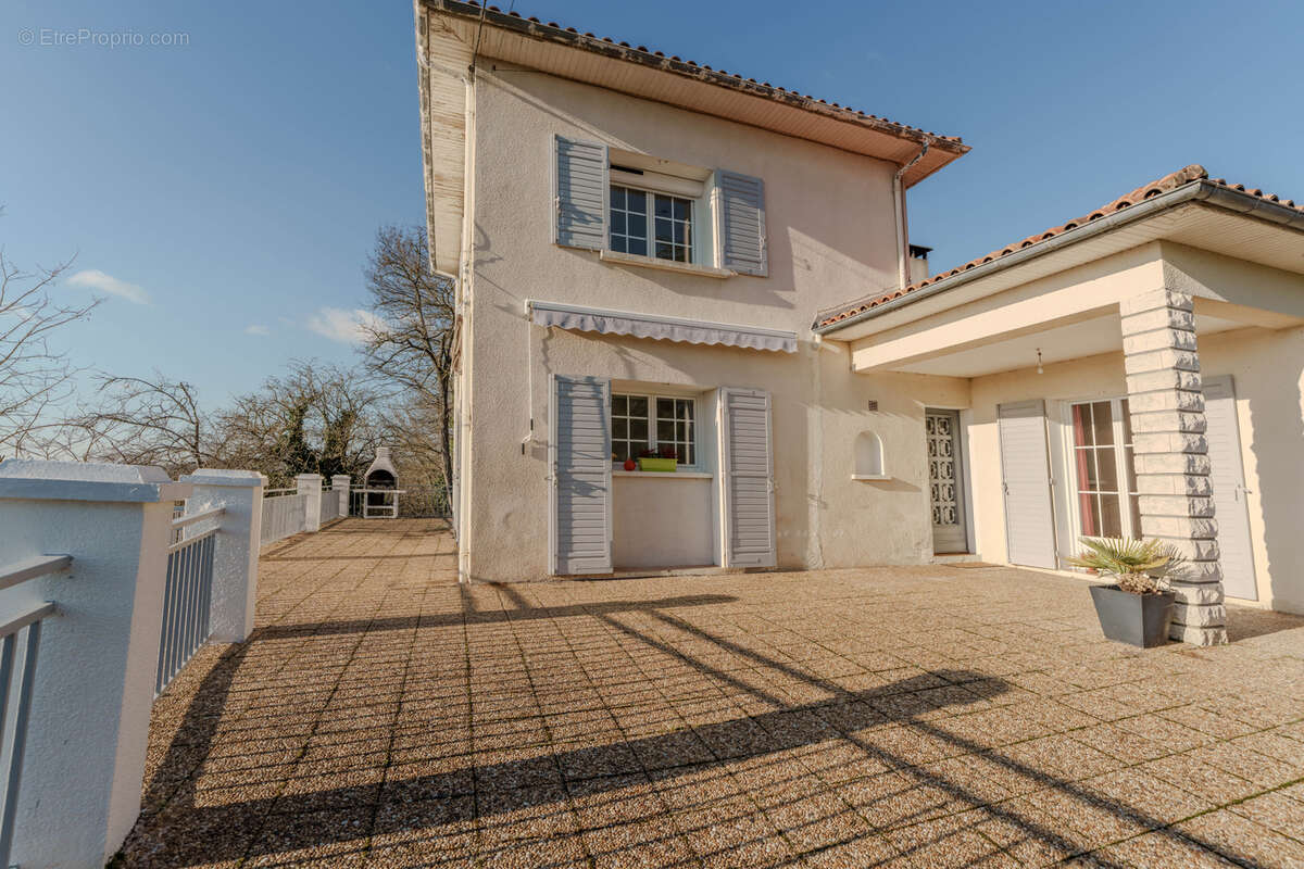 Maison à VILLENEUVE-SUR-LOT