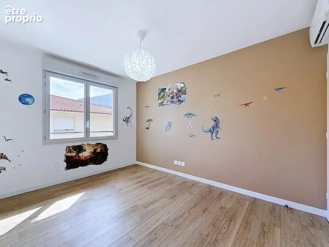 Appartement 4 pièces en dernier étage avec terrasse et double garage - photo 8