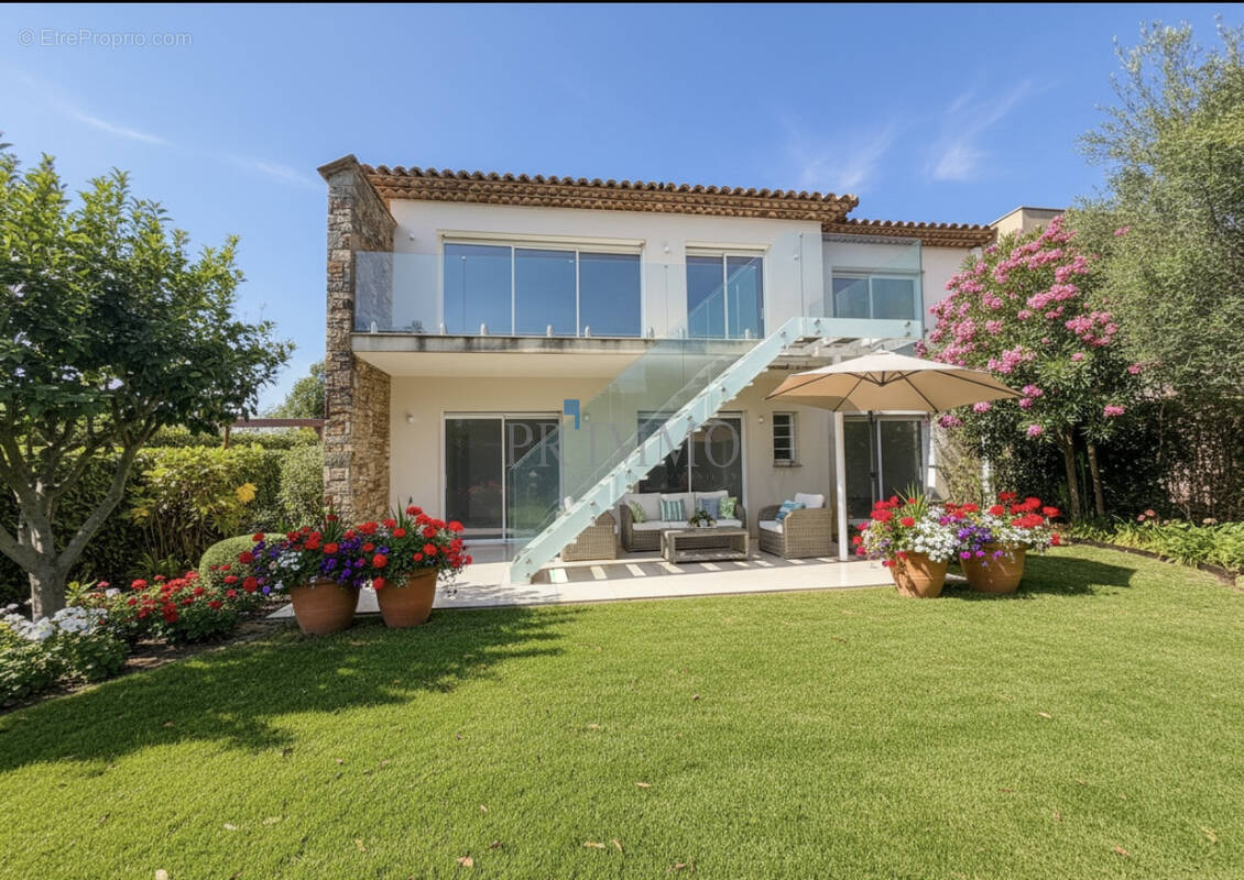 Maison à CAVALAIRE-SUR-MER