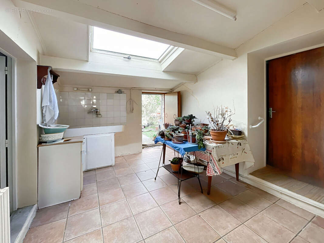 Maison à rénover à Sainte Radégonde Des Noyers - photo 11